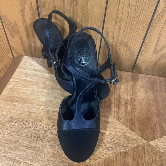 Tory Burch" Black Velvet & Navy Blue Satin T-Strap Heels - Picture 7 of 15